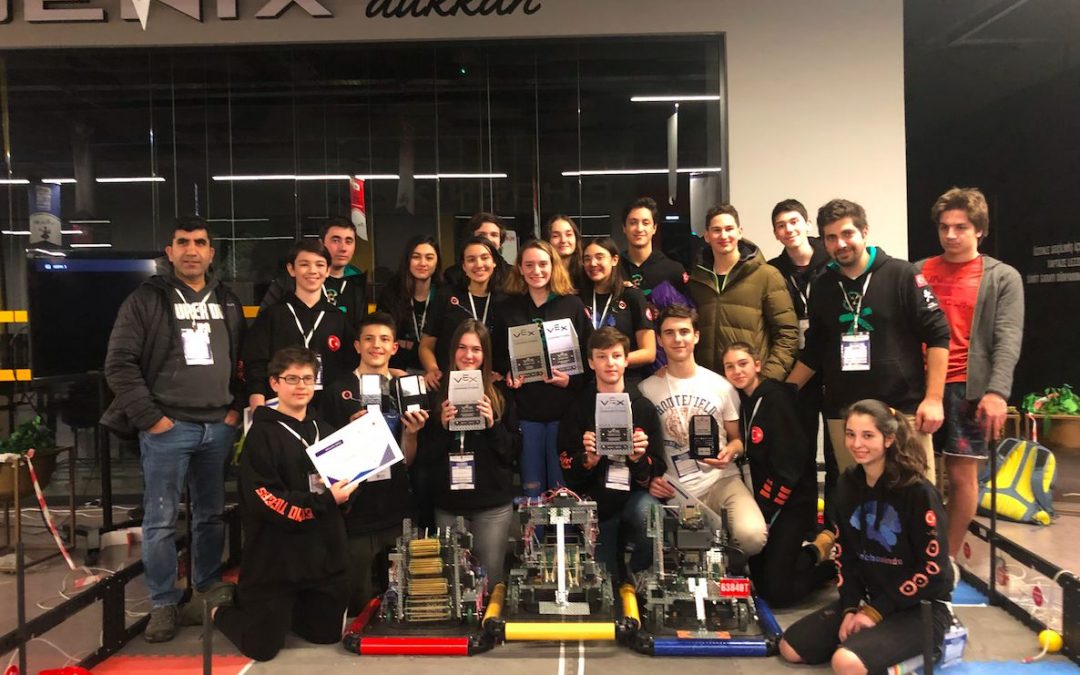 Hisar Teams Received Many Awards at VEX Robotics Turkish Championship