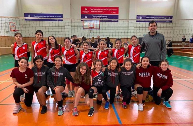 Voleybol Okul Takımlarımızın İlçe Turnuvası Başarıları