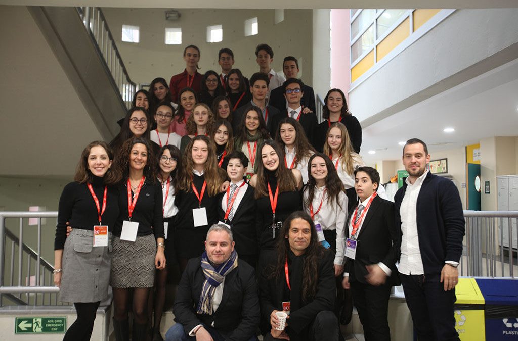 Öğrencilerimiz Modern Diller Model United Nations Konferansını Düzenledi