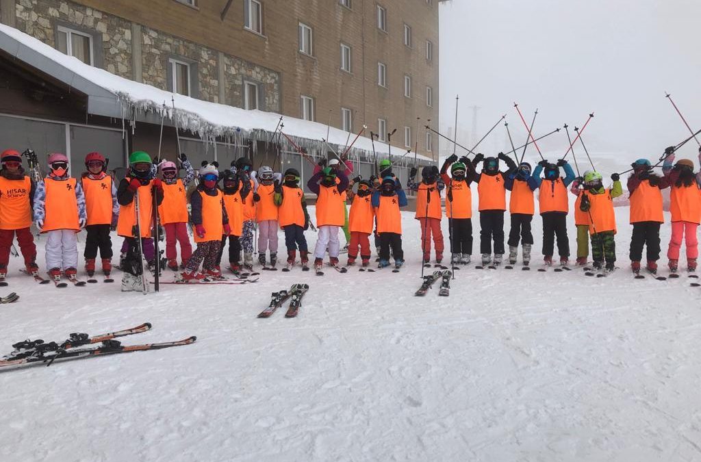 Okul Aile Birliğimiz Geleneksel Kayak Kampı Etkinliğini Düzenledi