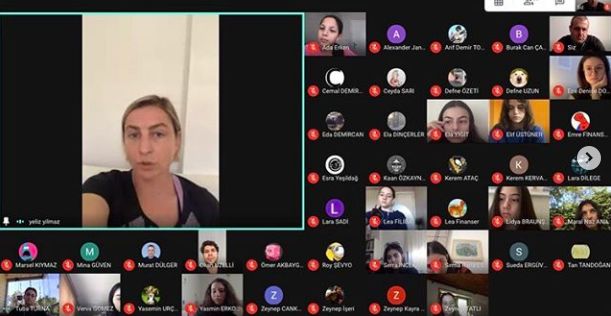 Öğrencilerimiz Hentbol Milli Takım Oyuncusu Yeliz Yılmaz ile Keyifli Bir Online Söyleşide Bir Araya Geldiler