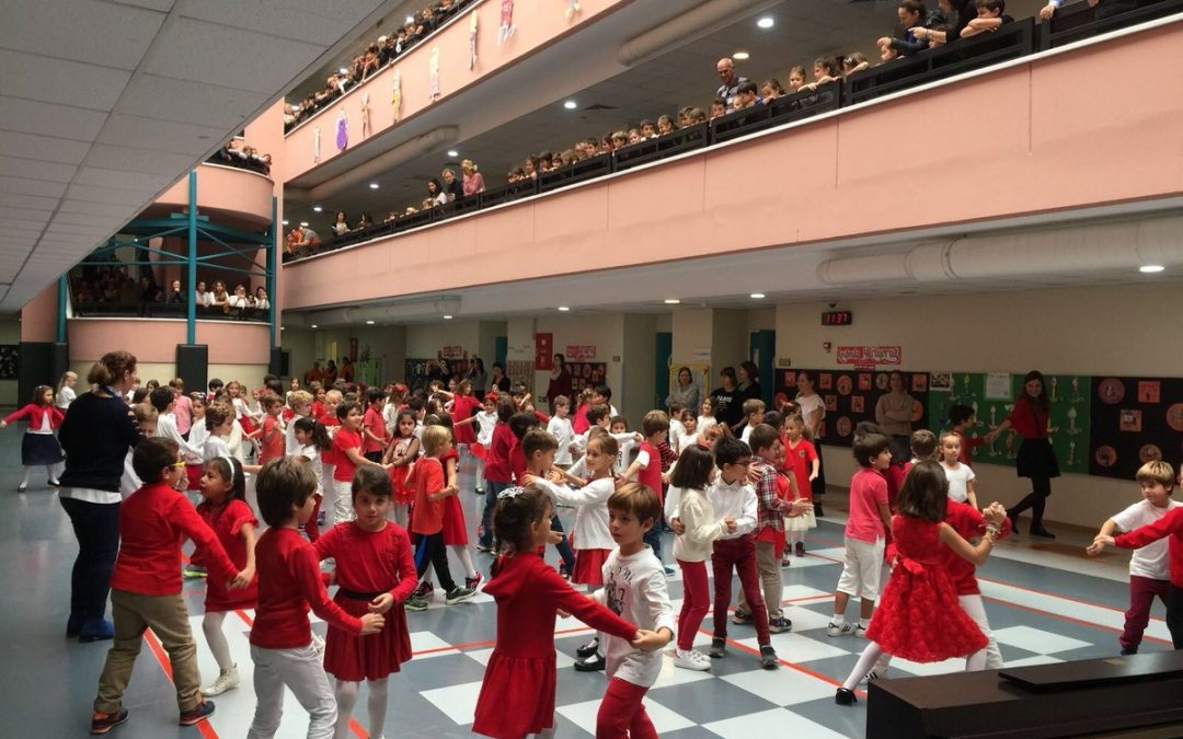 Birinci Sınıflar Vals / Koro Gösterisi