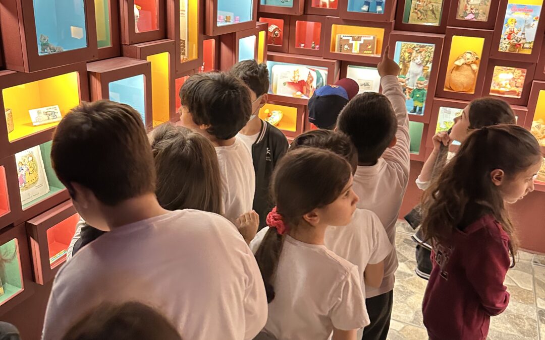 Our Students Visited the Cat Museum