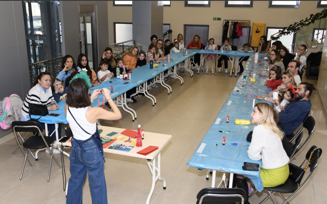 Yılbaşı Tebrik Kartı Atölyesi Düzenlendi